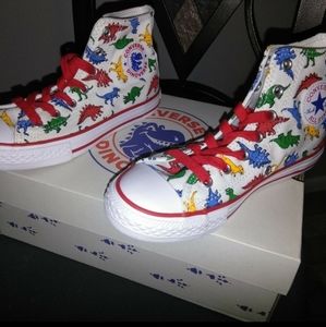 Like New Dinosaur White Converse Size 2 Boys